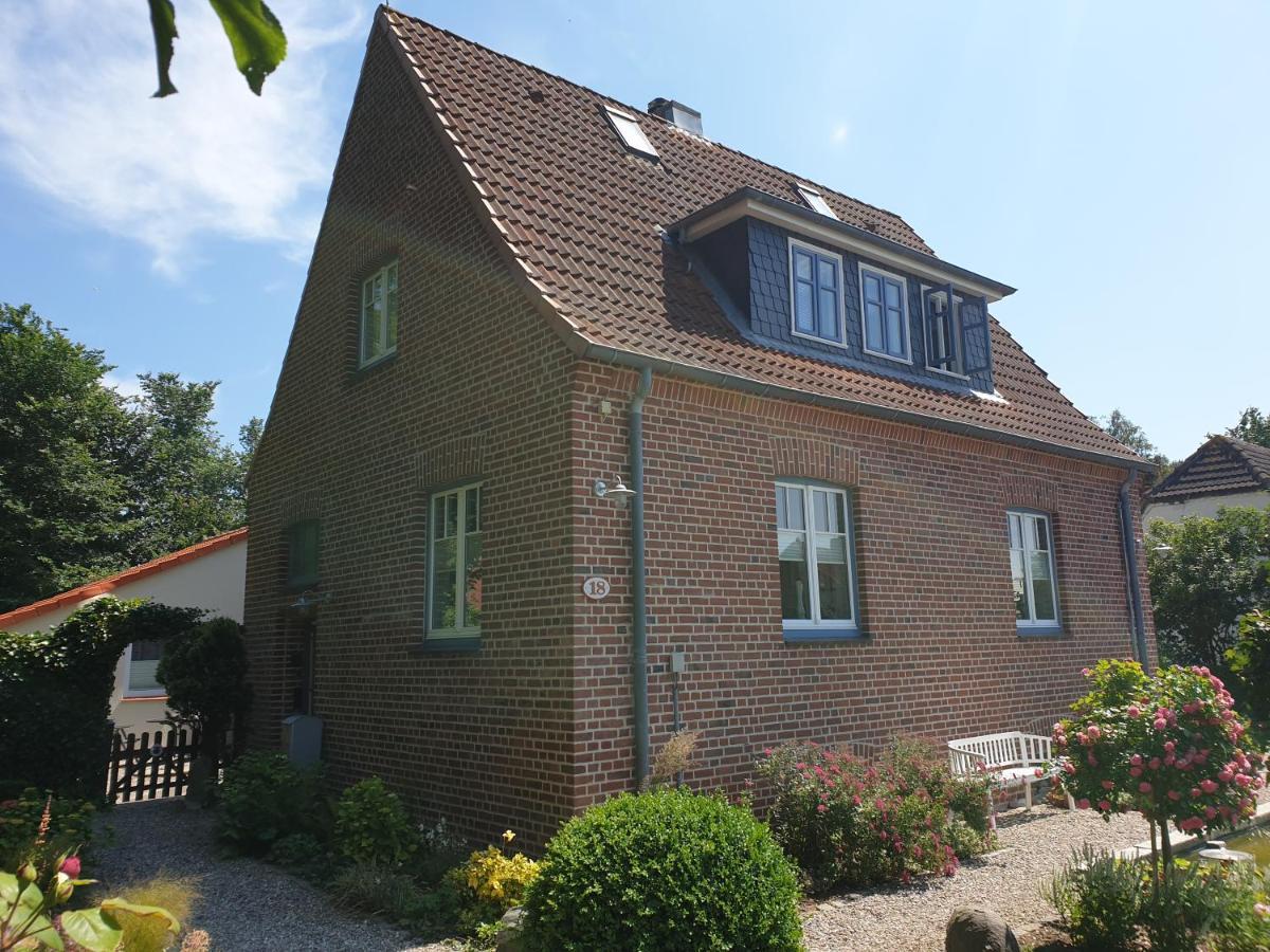 Altes Zollhaus Apartment Fehmarn Exterior photo
